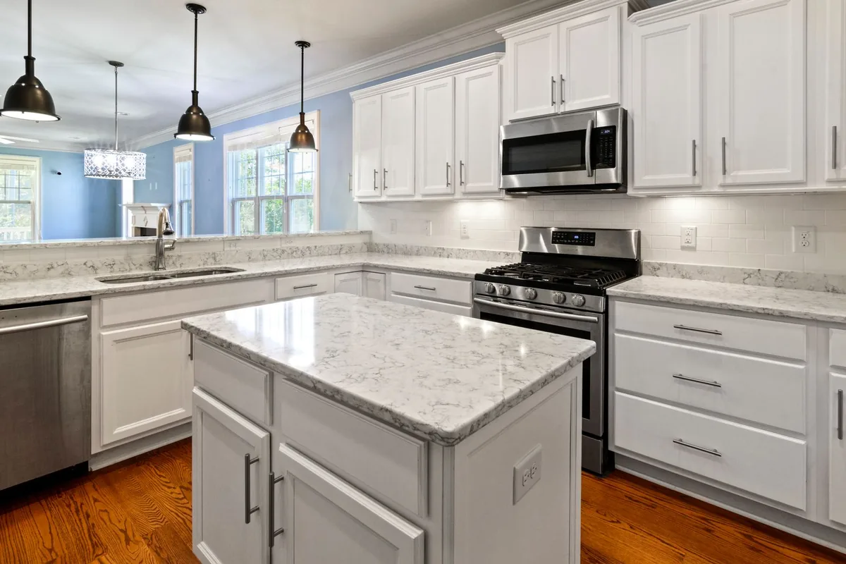 Filth & Squalor Cleanup in Inwood, NY